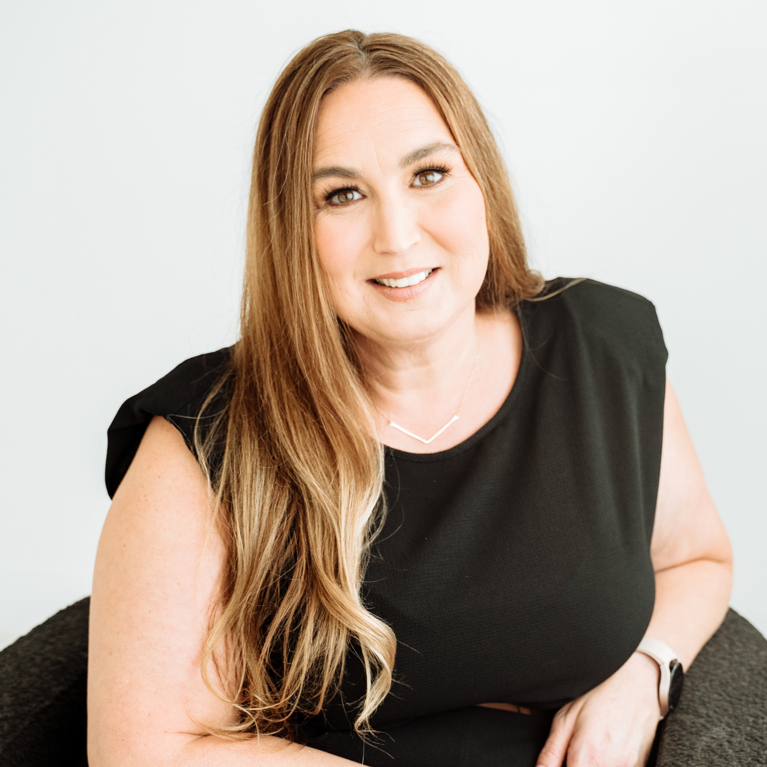 Headshot of Lora Boothby