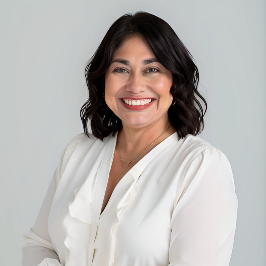 Headshot of Sonia Guardado